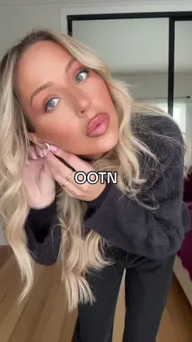 I struggled tonight 😂  #grwm #OOTD #outfitideas #winterfashion #weekend #getdressedwithme #fridaynight #dinner #melbourne #ootn 