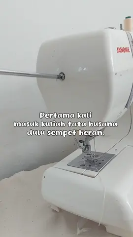 long time no see 😆 #sewing #sewinglife #sewingmechine #cleanup #bebersih #janome #fypage  #fyp 
