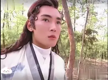 Ơ kìa, Lý Tầm Hoan của tui đâu :)) cre: weibo #tieulyphidao #tieuantuan #phimtrungquoc #phimkiemhiep 