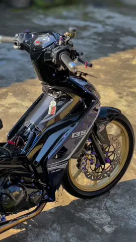 Siapa sih yang gak pengen body kilap kaki