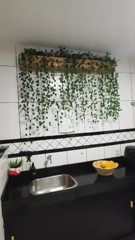 Arranjo permanente! #plantapermanente #arranjopermanente #trepadeirafolhadehera #pendente #homedecor #floreiradecorativa