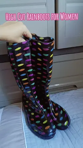 Yung ready na kami sa tag-ulan dahil nakabili rainboots/bota. Kahit umulab safe na safe parin. #highcutrainboots #searchengineoptimization #searchenginemarketing #rainboots #boots #rainyseason 