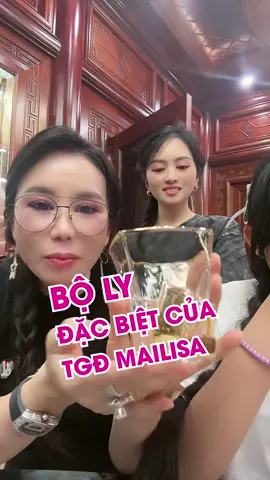 Con dâu Mailisa hì báo quá cả nhà nhỉ, nói thế thôi chứ con dâu của mẹ vừa ngoan vừa chăm chỉ, lại còn biết chăm lo cho gia đình, bảo sao mẹ không thương được đúng không cả nhà? Mua cái gì cũng phải mua cho con một phần, mặc gì cũng mặc đồ đôi. Chắc mẹ con mình đã có duyên với nhau từ kiếp trước nên kiếp này gắn bó đồng hành với nhau cả đời thôi. Yêu con gái lắm cơ. #mailisa #mailisagroup #condaumailisa #leduyenmailisa #duyenmailisa #trend #trending #xuhuong #trendtiktok #trendtiktok2024