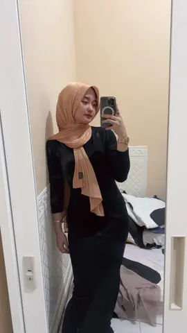 dress cakeup banyak warna cocok buat ootd gimana aja😉😉😉