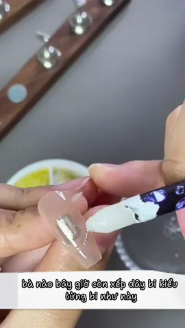 Xếp bi đơn giản với 2 mẹo sau nha  ❤️#Lamneohong #xuhuong  #tips #meo #meohaychiase #lamneocungmy #nailart #songelphukiennailmi #nails #nailboxthietke #nailbox #nail #nailmoimoingay #nailsartvideos #nails💅 #nails #naildesigns #fyp #xh #maunailxuhuong #maunail #unboxing #review 