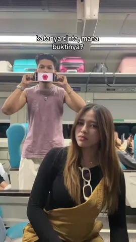 yang love languagenya woa emang sering ketipu ☺️🙏🏻 @Mark Natama 