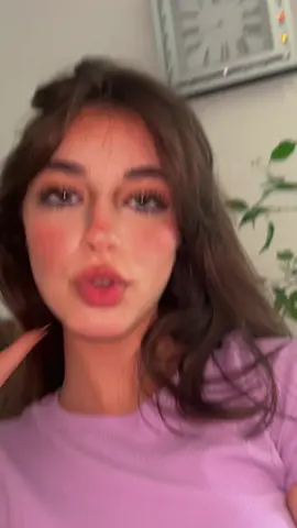 معنیشو نمیفهمم اما ریتم اهنگش قشنگه😂 #fyp #fyy #iranian #iraniantiktok #persian #persiantiktok #farsi #farsitiktok #pesiangirl #فوریو #ویرال #foryou #فوریو_پاشم_بیام_جرت_بدم #فوریو_نظری_به_حال_ما_کن #فوریو_فوریو 