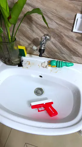 Who needs this watergun?🤔🤔