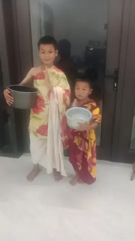 thầy minh tuệ đã đến tân mộc rồi nhé.