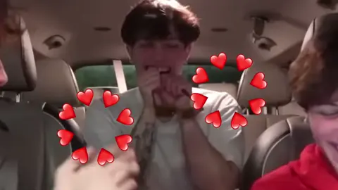 終始叫びまくりのNickくんがメロメロな相手とは？🩷 #sturniolotriplets #三つ子 #コメントお願いします #おすすめのりたい #fypシ #ばずれ #運営さん消さないで 