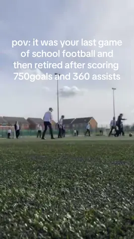 when school was good😔 #fyp #football #viral #memories #schoolfootball 