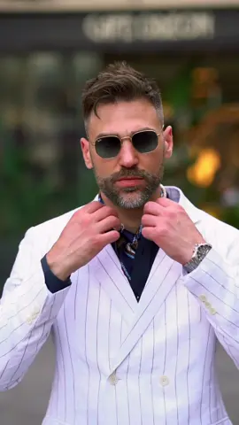 Italian vibes in Florence with @hockerty suits, where every detail becomes unique 💥 What’s your favorite look? ⬅️ or ➡️ @Giuseppe Laguardia  #mensfashion #menstyle #menwithstyle #fashiontiktok #fashioninspo 