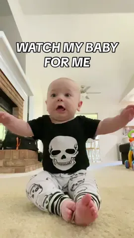 Watch my baby for me??🤣 #momtok #twomoms #7monthsold #sahmsoftiktok #sahm #firsttimemom #watchmybaby 