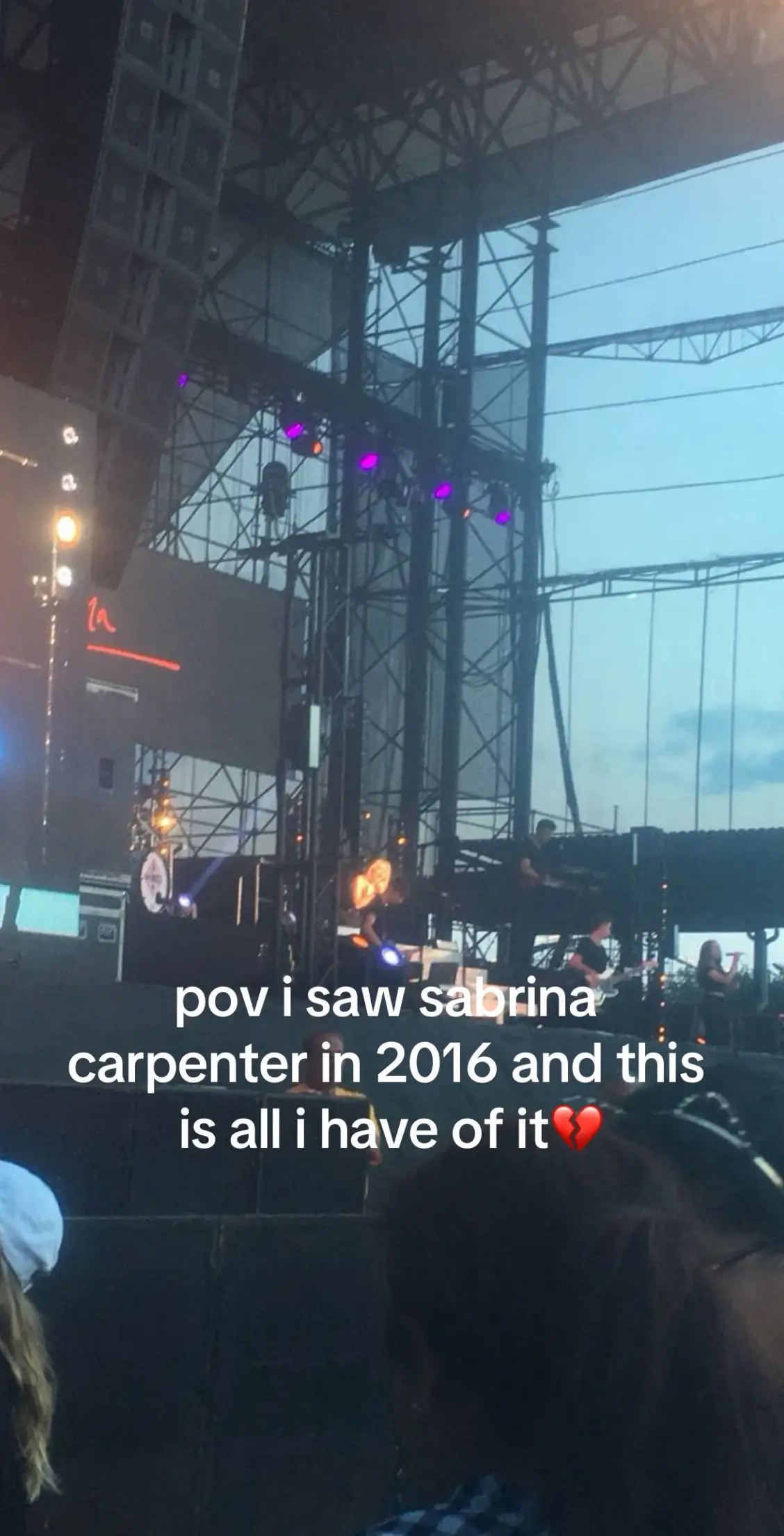 i need tickets to tour 😩#sabrinacarpenter 