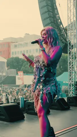 Thank you @Eraistrefi ❤️🖤 #albafestival2024 