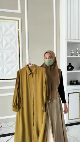 Neyla long tunik polos  Banyak warna sesuai kesukaan para zalofa 😍 bisa di pakai di segala acara dan bisa mix sesuaii style para zalofa ya 🥰 #zalfaoutfit #ootdfashionhijab #tunikkekinian #plisket #bajukekinian 