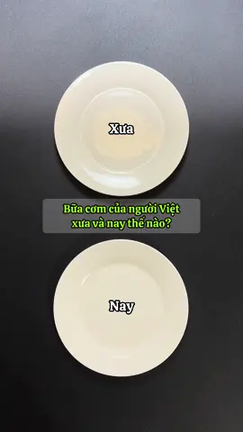 Bạn đang ăn thế nào? Thành thật mà nói thì bữa cơm Việt cũng khá healthy dù là xưa hay nay. Ngày xưa, mọi người thường ăn rất nhiều cơm, rau và 1-2 miếng thịt bé rang mặn cũng vì nền văn minh lúa nước lâu đời của dân tộc ta và cũng vì ngày xưa dân ta còn nghèo khó nên thịt là thứ được coi là xa xỉ và chỉ khi nhà có cỗ mới được ăn. Bây giờ kinh tế khấm khá hơn thì chúng ta để tâm đến sức khoẻ nhiều hơn. Và một bữa ăn cân bằng dinh dưỡng cần được chú trọng, đặc biệt là protein (chất đạm). Lượng protein cho một người trưởng thành bình thường nên là từ 1.2g đến 1.5g trên mỗi kg cân nặng mỗi ngày. Tức là nếu một người nặng 50kg sẽ cần nạp khoảng 60g-75g protein mỗi ngày, nó tuỳ thuộc vào giới tính và tình trạng sức khoẻ nữa. Protein đóng vai trò vô cùng quan trọng trong cơ thể. Nó xúc tác hầu như tất cả các phản ứng hóa học trong cơ thể, điều chỉnh biểu hiện gen, bao gồm các yếu tố cấu trúc chính của tất cả các tế bào, điều chỉnh hệ thống miễn dịch và tạo thành các thành phần chính của cơ bắp. Các axit amin riêng lẻ, các thành phần của protein, cũng đóng vai trò là chất dẫn truyền thần kinh, hormone và chất điều biến của các quá trình sinh lý khác nhau. Mọi khía cạnh của sinh lý học đều liên quan đến protein. Trong thời gian giảm cân, giảm mỡ thì protein lại cực kỳ cần thiết vì nó giúp bạn no lâu hơn, tránh tình trạng mất cơ, tạo ra hiệu ứng nhiệt giúp bạn đốt cháy đc nhiều calo hơn so với carb và fat,... Vậy nên hãy ăn đủ đạm nếu bạn muốn giảm cân khoẻ mạnh! #caloer #dinhduong #suckhoe  @Phương Ở Đây (Caloer)  @Phương Ở Đây (Caloer) 
