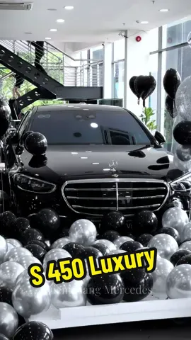 Khách đi G 63 nhận xe gì 🤔🤔 S 450 4MATIC Luxury 2024 về với chủ nhân 😍 Chúc mừng vị khách đặc biệt sở hữu siêu phẩm đến từ thương hiệu Mercedes-Benz  Chúc anh sẽ có những trải nghiệm tuyệt vời trên chiếc xế hộp mới 😍 #Mercedes #Haxaco #S450Luxury #DiemHangMercedes #Viral #tiktok #trending #xuhuong #lovercar #giaoxehopqua 