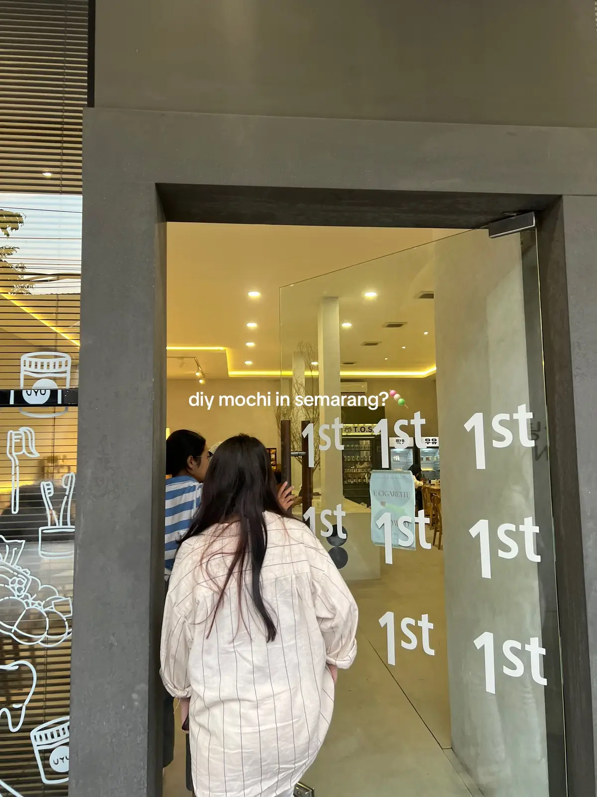 korean cafe lucuk di semarang, ada diy mochii jugaa🍡 di plus eighty two yeahh!!! (rate 7.9/10) #placetogosemarang #koreancafe 