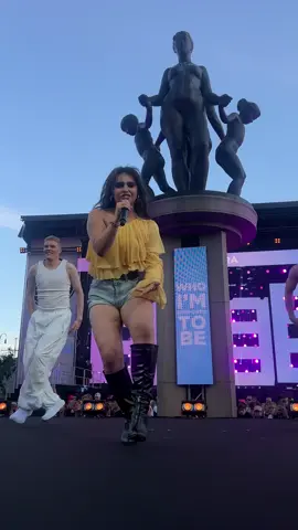 Tusen takk @VG-Lista Topp 40 ❤️ #supposedtobe #prideanthems #queersounds #OnTour #vglista #newmusic #fyp #Pride 