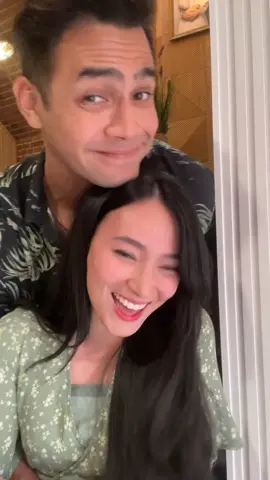 Padahal latihan udah hafal liriknya, kenapa masih ada nervous 😂😅 #jonasrivanno #asmirandah #husbandwife 