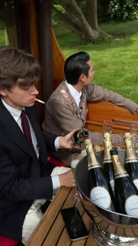 A weekend in the British countryside with friends #countryside #england #oldmoneyaesthetic 