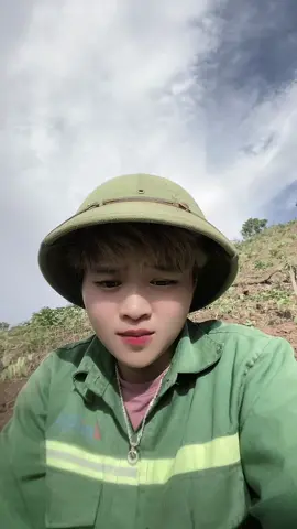 - Cách xa nhau làm gì?❤️‍🩹 #thaobebe💋  #xuhuongtiktok  #OngKinhCamBien 