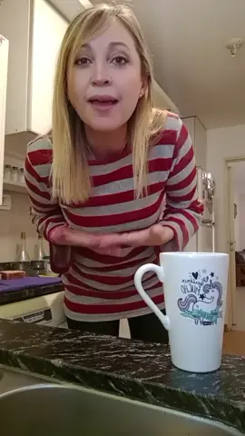 yaaaa 104.7 F.M Radios Sucesos @radiosucesos tu historia graciosa de amor de redes 