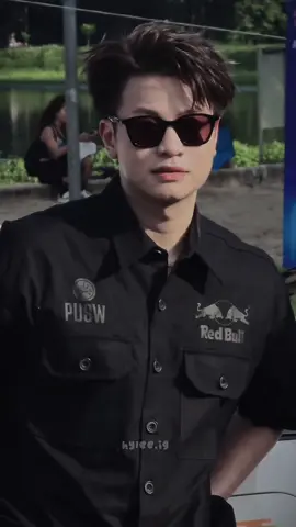 NAB mỗi lần đi sự kiện là 1 lần bùng nổ visual. Đẹp zai điênnnn 😎 #húcfest #redbullhúctớiđi #redbull #ninhanhbui #ninhduongstory 