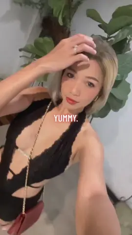 Fast Food makes you fat faster but Fast Fashion makes you sexy faster agree? #thaigirl #sexy #hotgirl #blondethai #blonde #barbie 