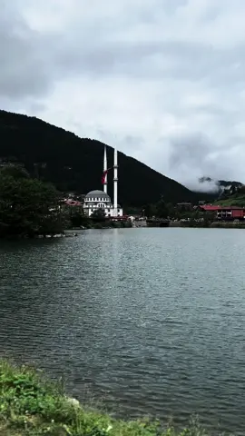 Trabzon 🇹🇷🍃☁️#CapCut #اكسبلور #fyp #اكسبلورexplore #vn #شتاء #اشرح_ايها_البحر_الاسود #طرابزون #turkey 