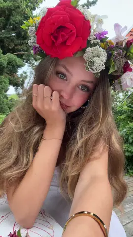 Pov: Every Swede right now 🇸🇪 #midsommar #scandinavia #sweden #foryoupage #relatable #midsummer 