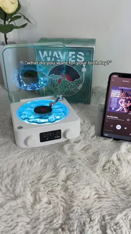 It’s beautiful 😍🌊 #vinyl #waves #speaker #tiktokmademebuyit #vinylplayer 
