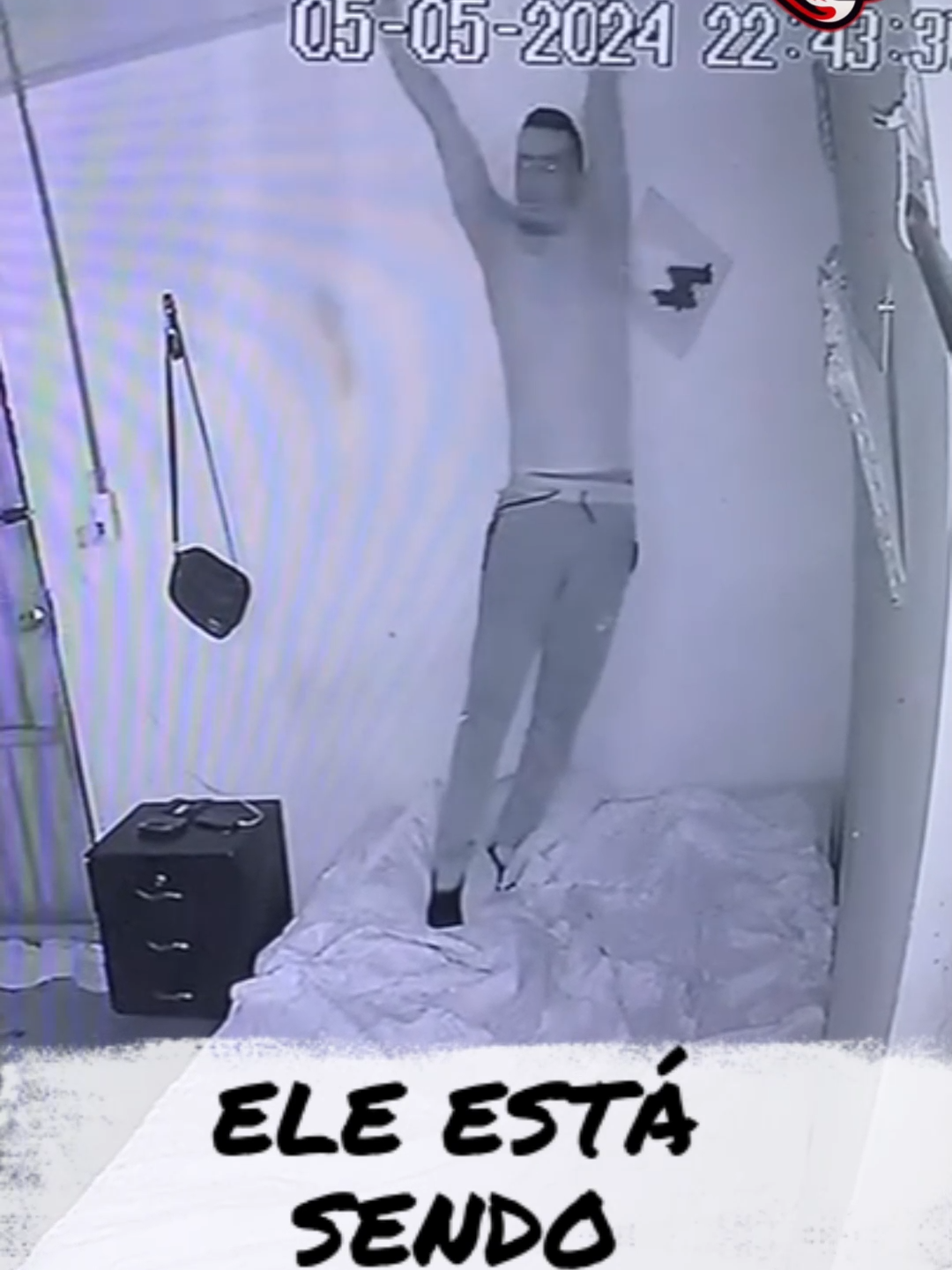 Ele não consegue dormir a noite e o motivoé de arrepiar !!! #medo #videosassustadores #entretenimento