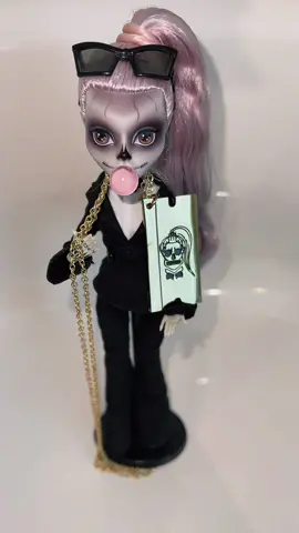 “Líberate, mi amor” 🖤 #ladygaga #ladygagacollection #mothermonster #bornthisway #gagafan #gagacollector 