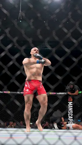 VOLKAN OEZDEMIR PUT JOHNNY WALKER OUT COLD 😮😮 #volkanoezdemir #UFC #mma 
