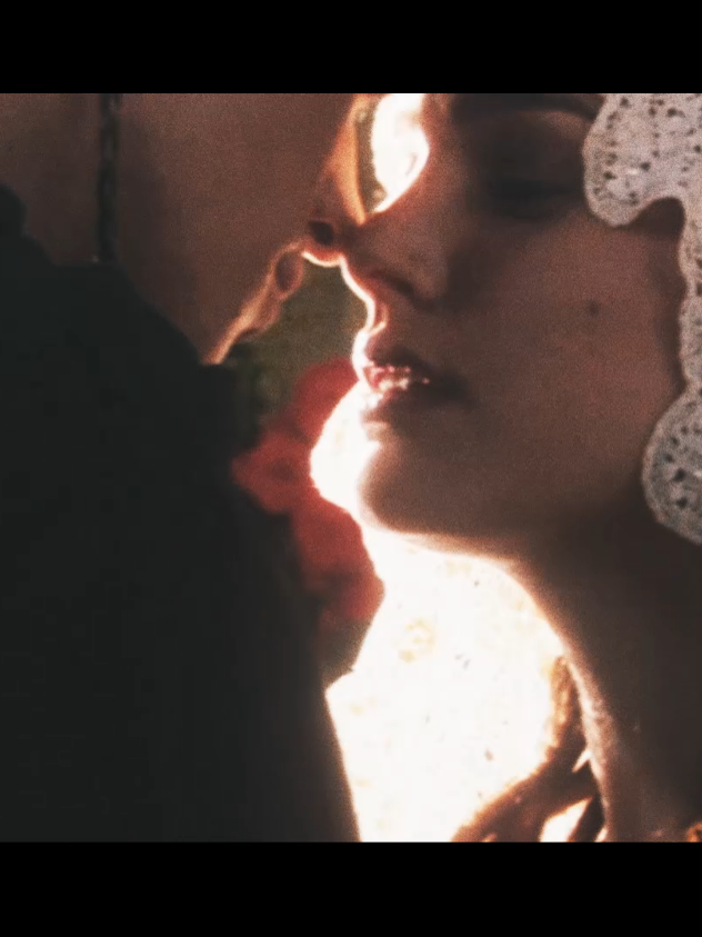 they shouldve had their happy ending!!!! #anidala #anakinskywalker #anakinskywalkeredit #padmeamidala #padmeamidalaedit #haydenchristensen #haydenchristensenedit #natalieportman #starwars #starwarsedit #rots #revengeofthesith