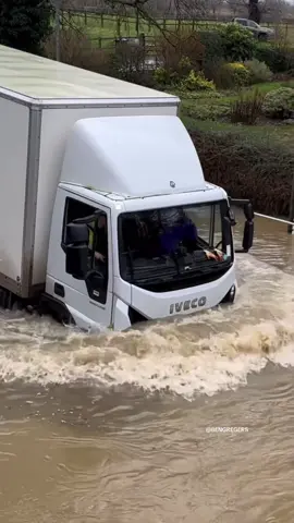 Ohh Dear…😭😂 #Fyp #FloodedFails #carsvsdeepwater #trending #BENGREGERS #HGV #Whoops #funny #entertainment #satisfyingvideos #waves #splash #RiverCrossing #crazy #fun #fy #DEEPwater #FLOOD #wow #UK #original (Youtube: BENGREGERS ☑️🎥)