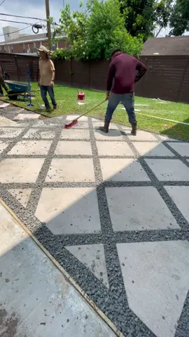 This customer was obsessed with dimonds and wanted us to make a dimond patio. Check out this new design using 2 X 2 limestone step stones and black star gravel as filler. #Gardentok #HomeProjects #GardenTikTok #DIYGarden #viral #fypage #backyard #graveldesign 
