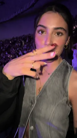 olha nos olhos 👀