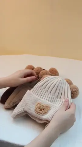 Touca Gorro De Frio Inverno Bebê Infantil Tricotado Forrada Dentro Para Criança Menino Menina Fofo at 32% off! R$26,98 only. Get it on Shopee now! Link Compra https://shopee.com.br/aishoppingsp/23692966206 #ShopeeBR #gorro #frio