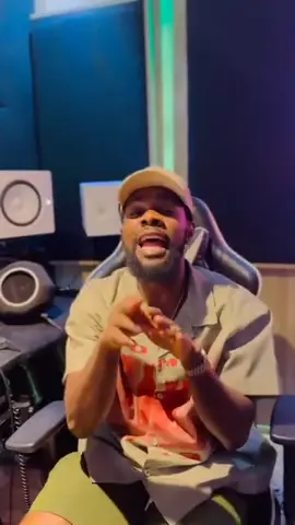 ¶ Mind who you follow 👂  ¶ If them no invite you, no go 😎 ¶ Even devil sef dey wear white 😂 #fypシ゚viral🖤tiktok #fy #f #fyppppppppppppppppppppppp #fypage #dont #dontoverdoit #dontoverplayyourpart #patoranking 