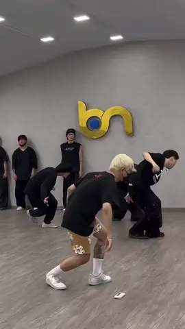 No Far No Star phiên bản trong phòng tập 😎 #RHYDER #dghouse #anhtraisayhi