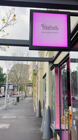 Sydney Location reveal 🎀🩷🌸 We are so excited to look at this iconic view everyday.  Our Sydney location will be in The Rocks area, Dawes Point. • • • #Sydneycafe #sydneyfood #pinkcafe #feekahcafe #feekahsydney #pinkcafemelbourne #pinkvibes #instagrammablecafe #melbournebrunch #melbournebreakfast #melbournetodo #sydneytodo #sydneytouristspot #sydneymustvisit #sydneytravels #travelsydney #sydneyeats #sydneyfood #melbournefood #travelmelbourne #melbournebestcafe #melbournelover #melbournecoffee #melbourneeats #placestoeatmelbourne #brunchideas #prettycafe #prettyrestaurant #pinkvenues 