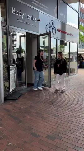 Sommige noemen het een ongeluk ,Maar wij noemen het LOT ✨#nails #nagelstudio #barendrecht #rotterdam #bodylookz #faith #beauty #beautystudio 