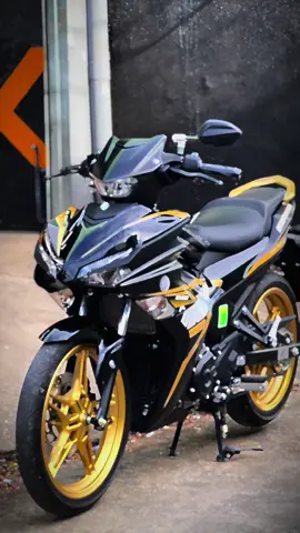 Khi nào thì mới sở hữu đc em nó đây Sao mà mê cái ver đen vàng này qá #ex155 #xh #xuhuong #xuhuongtiktok #ex155vva #y16zr #y16zrvietnam #ex155_độ_kiểng🇻🇳 #ex155_độ_kiểng #xuhuong2024 