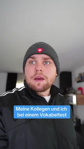 Meine Kollegen und ich bei einem Vokabeltest 😂 #schule #nikolaj #vokabeltest #diesermoment #schulmoment #freunde 