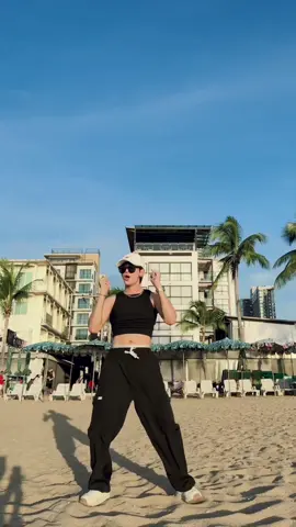 Hit me up join ခဲ့ပြီ 🖤 professional dancer မဟုတ်လို့ အမှားပါခဲ့ရင်လဲ နားလည်ပေးပါဗျ 🤭✨ #shine #sunshine #rays #trust #hitmeup #dance #trend #myanmar #blactor 