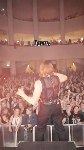 YOU SANG GRAVEDIGGER LIKE WE WERE IN AN ARENA 😭 who was here… announcement soon