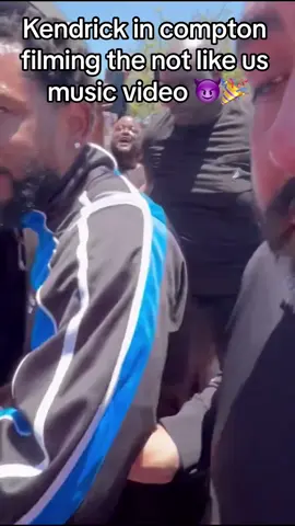 #kendricklamar #explore #rap #yxngmkay #foryourpage #explorepage #goviral #hiphop #foryou #trend #fypage #tiktok #foryoupage #fyp #fypageシ #kingmfredo #pov #fy #trending #notlikeus 